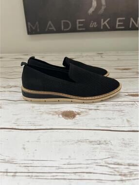 Taryn Rose Black Slip-On Knit Loafer Style Shoes - 8